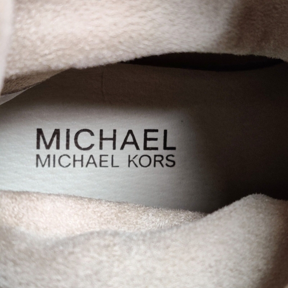 MICHAEL MICHAEL KORS Billy Fringed Ankle Boot Studded Suede Bootie Neutral 6 - Picture 12 of 14